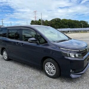 Toyota Voxy Hybid 2015